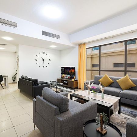 Moonlight Hostel Jbr - 2Min Walk To Jbr Beach - Gym - 2Min Metro Station - Poll 두바이 외부 사진