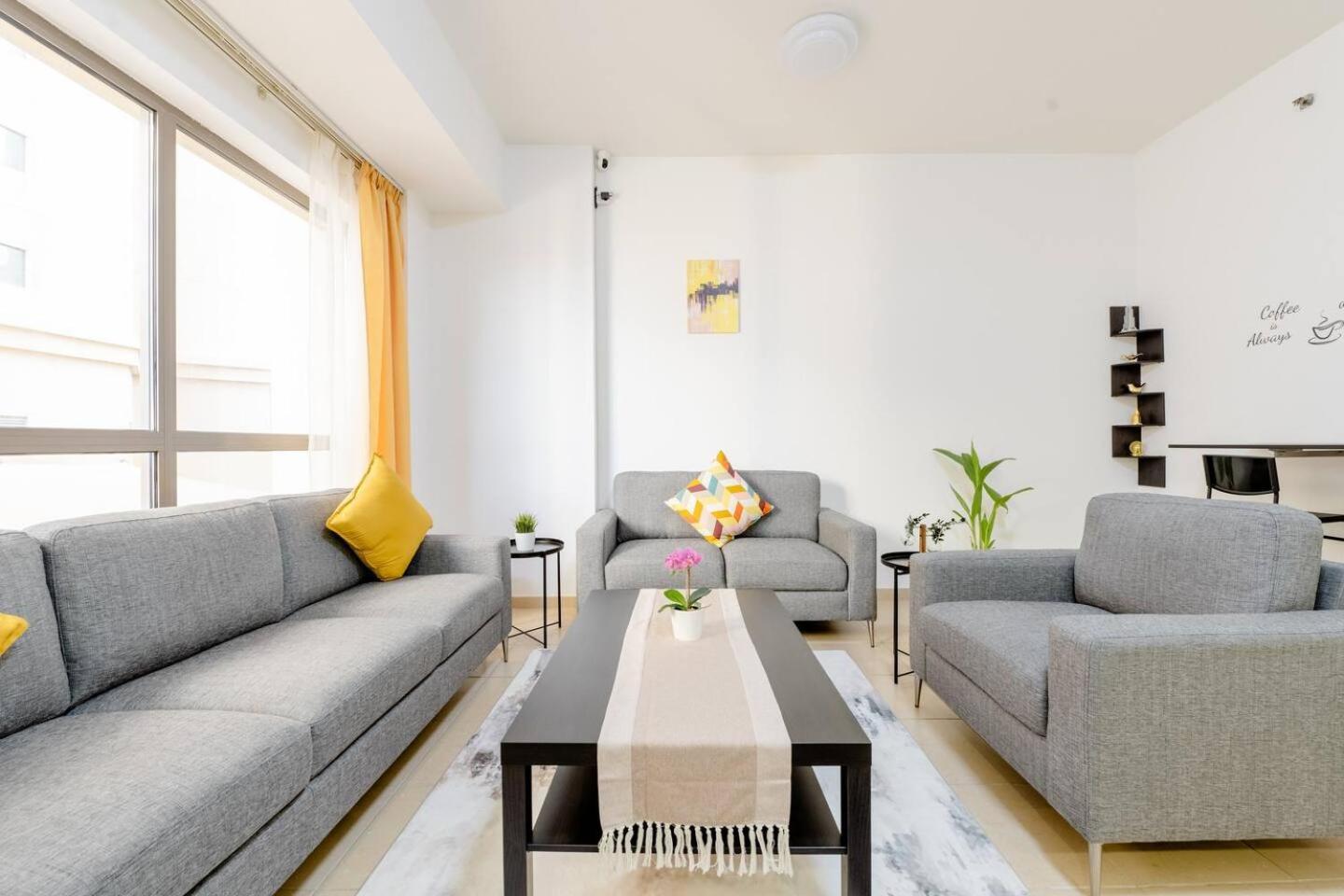Moonlight Hostel Jbr - 2Min Walk To Jbr Beach - Gym - 2Min Metro Station - Poll 두바이 외부 사진