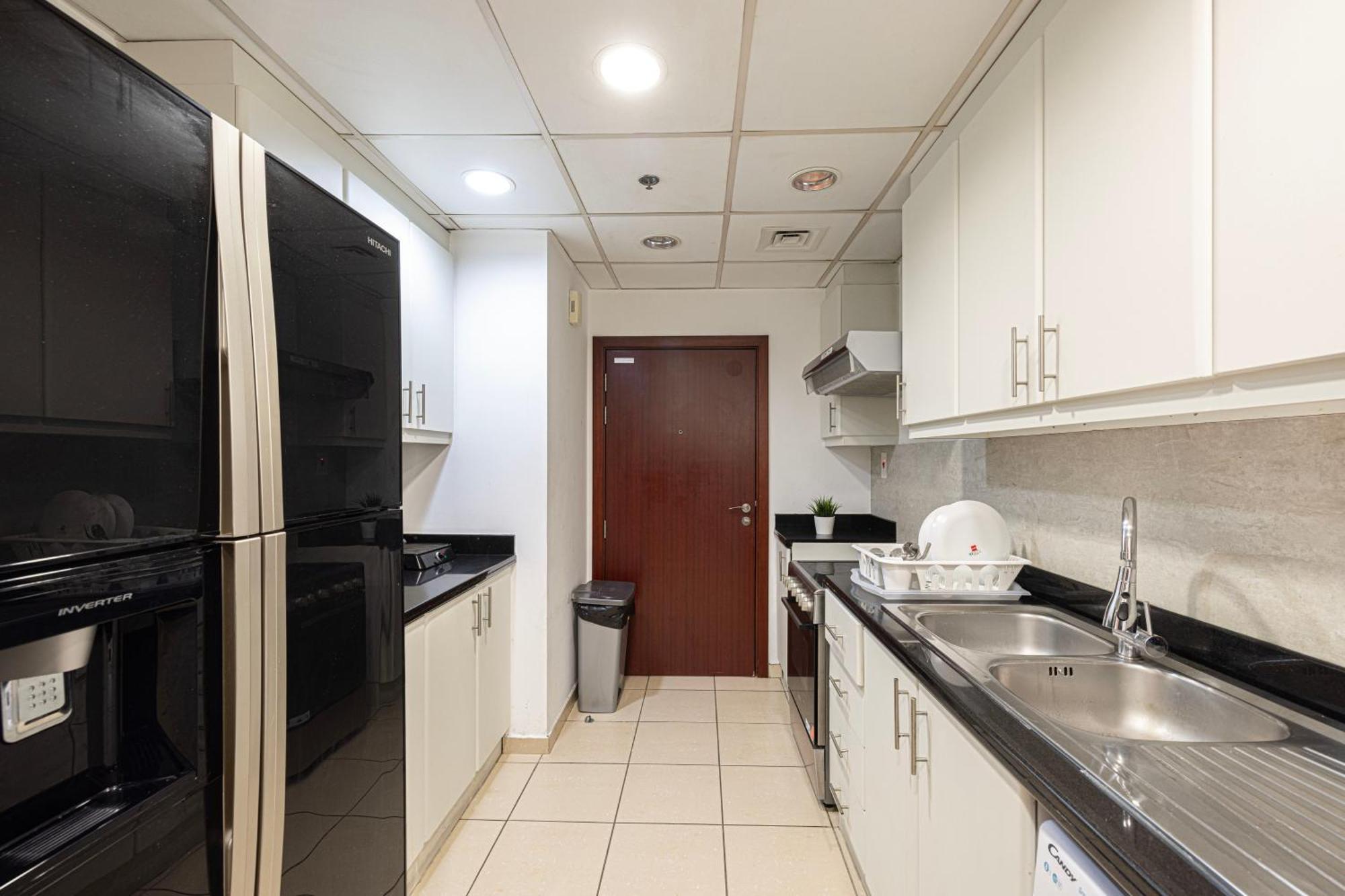 Moonlight Hostel Jbr - 2Min Walk To Jbr Beach - Gym - 2Min Metro Station - Poll 두바이 외부 사진