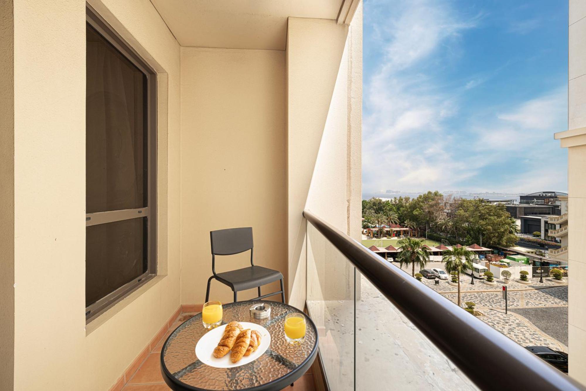 Moonlight Hostel Jbr - 2Min Walk To Jbr Beach - Gym - 2Min Metro Station - Poll 두바이 외부 사진